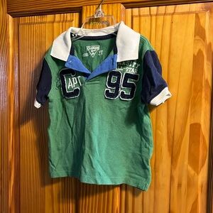 Toddler boys size 2T short sleeve green/blue sports shirt by OshKosh B’gosh